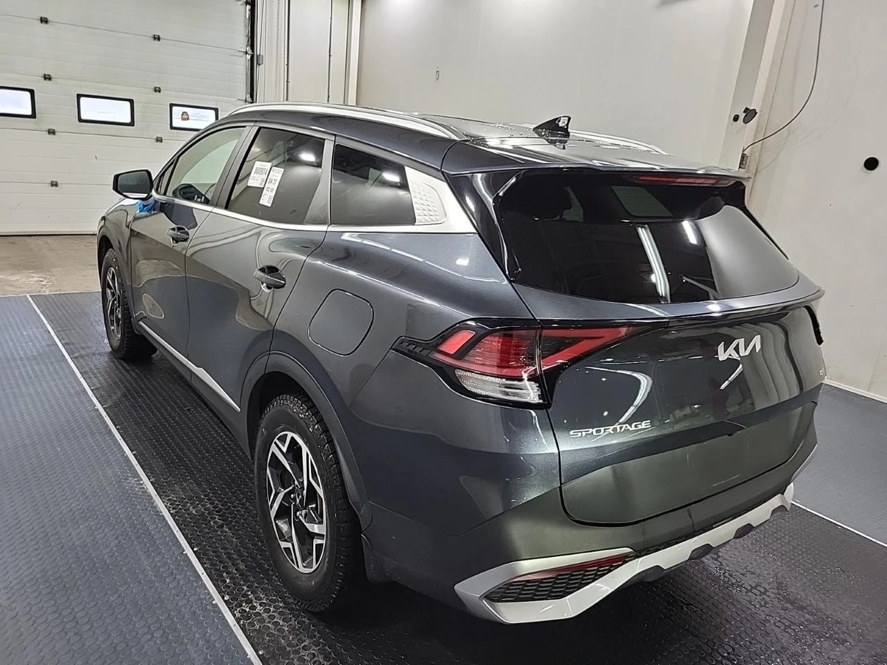 Kia Sportage LX-4D UTILITY AWD БЕЗ ПЪРВОНАЧАЛНА ВНОСКА'КАРФ - изображение 4
