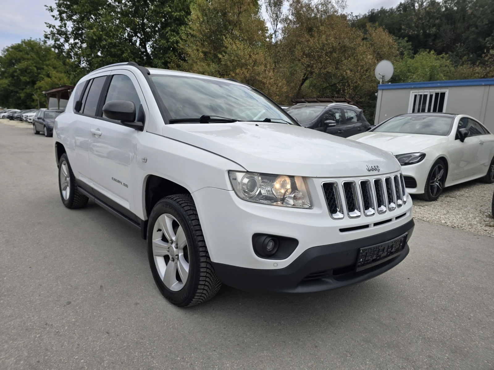 Jeep Compass 2.2D 136к.с Топ състояние  - изображение 2