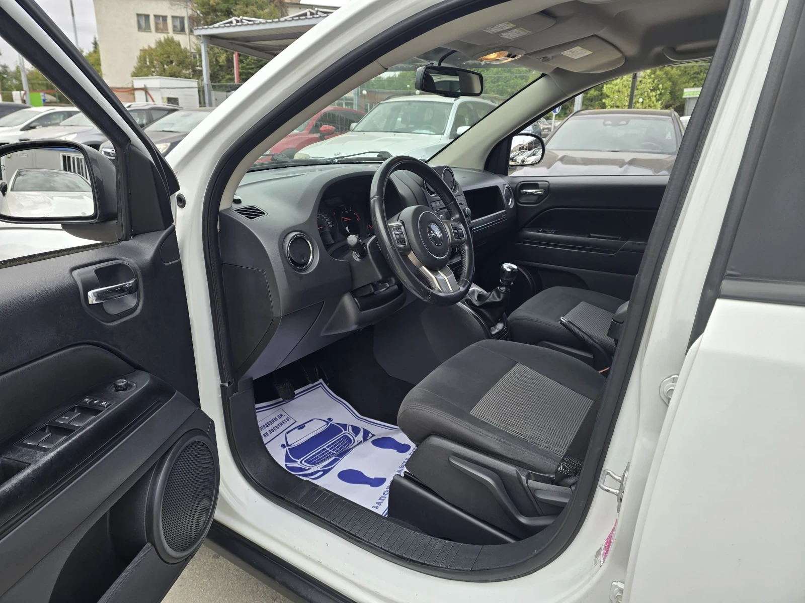 Jeep Compass 2.2D 136к.с Топ състояние  - изображение 10