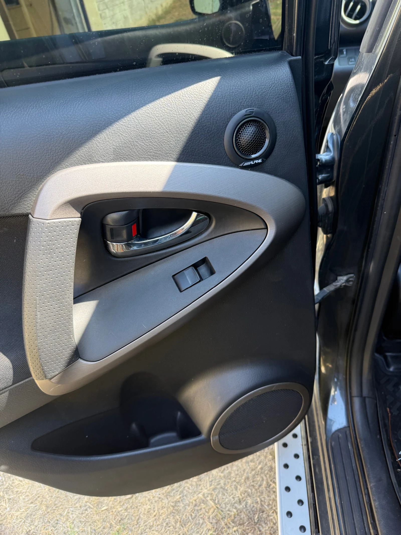 Toyota Rav4 2.2 dcat | Mobile.bg � ����������� 11