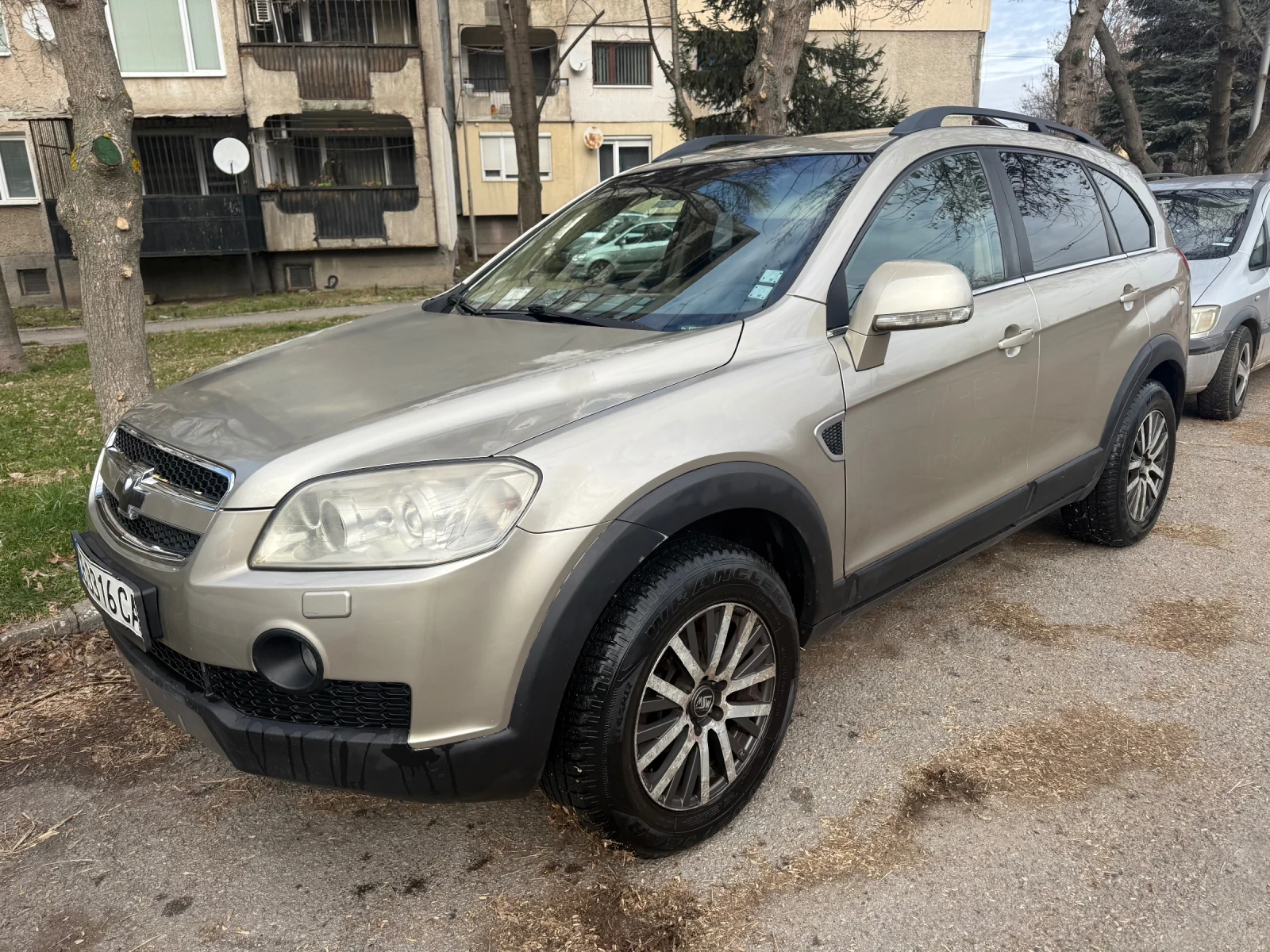 Chevrolet Captiva 2.0D - изображение 3