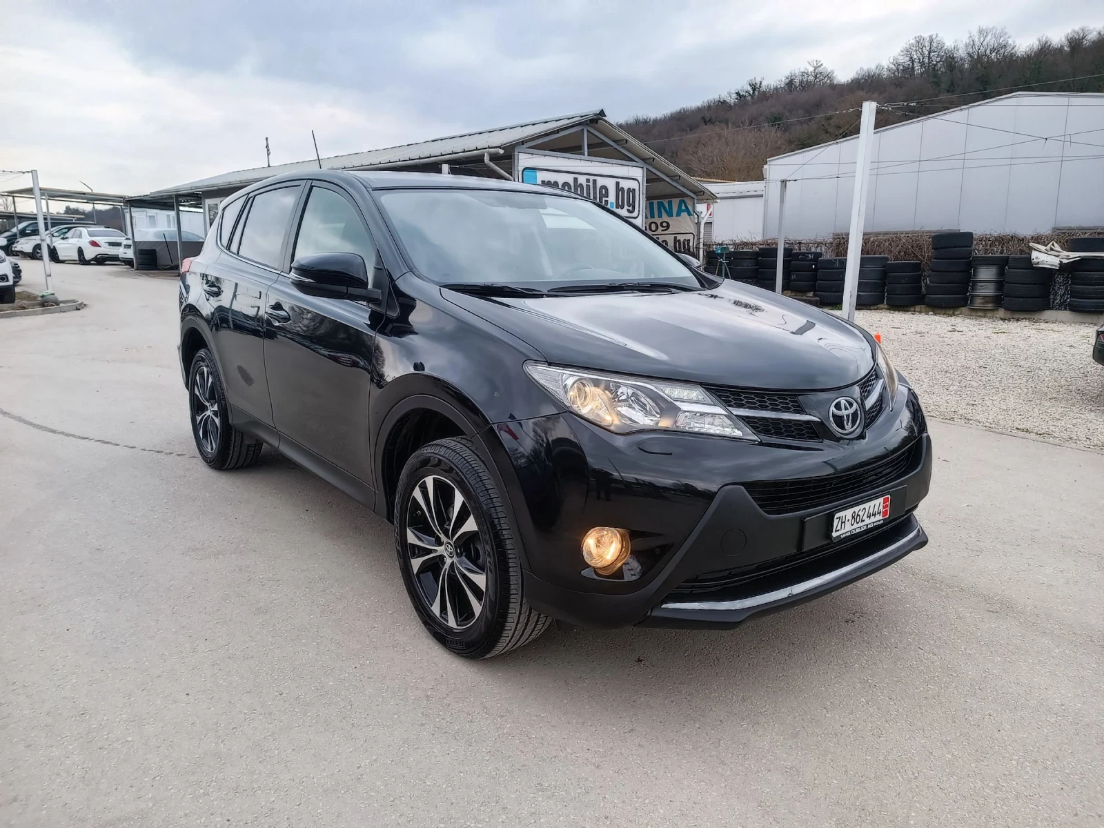 Toyota Rav4 2.0i-151кс-ШВЕЙЦАРИЯ-АВТОМАТ-4Х4-NAVI, снимка 2 - Автомобили и джипове - 53917957