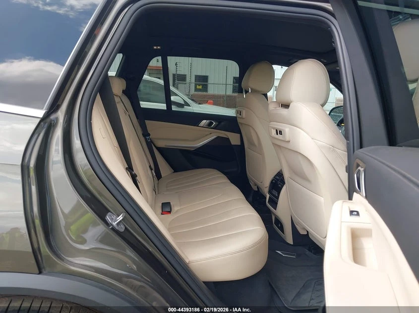 BMW X5 3.0l xDrive40I, снимка 8 - Автомобили и джипове - 54756034