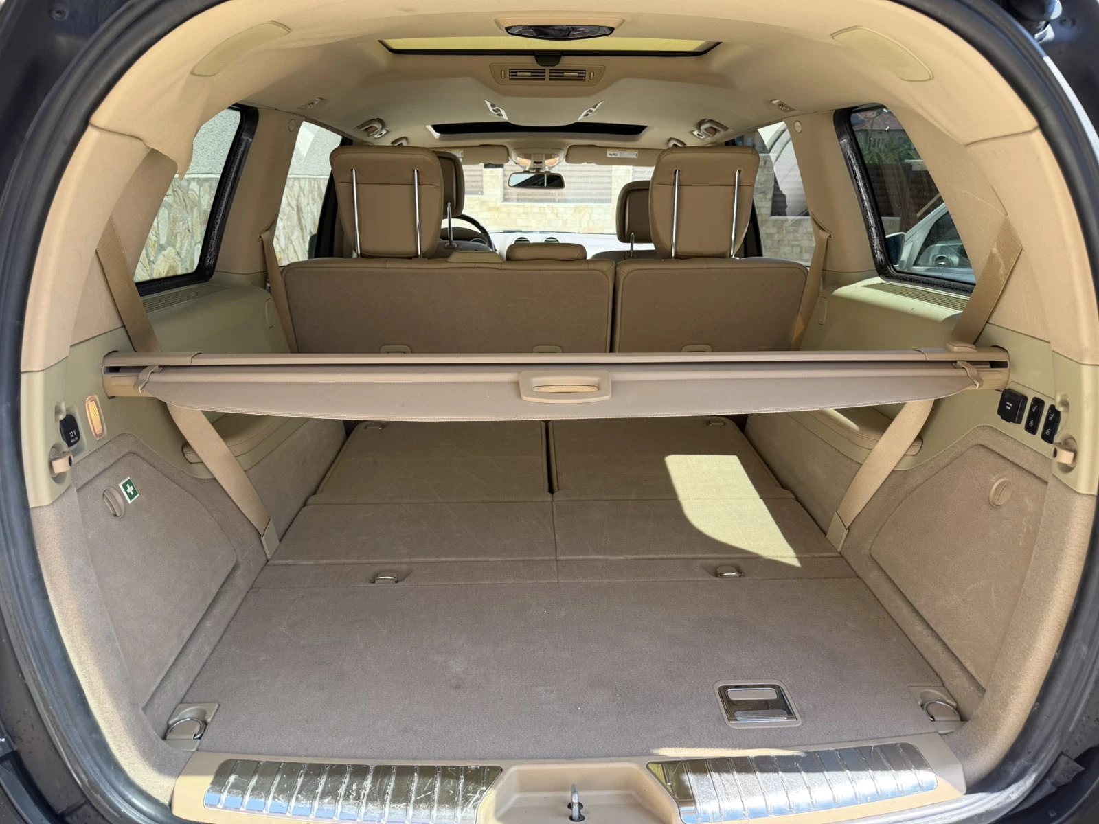 Mercedes-Benz GL 550, снимка 13 - Автомобили и джипове - 54869427