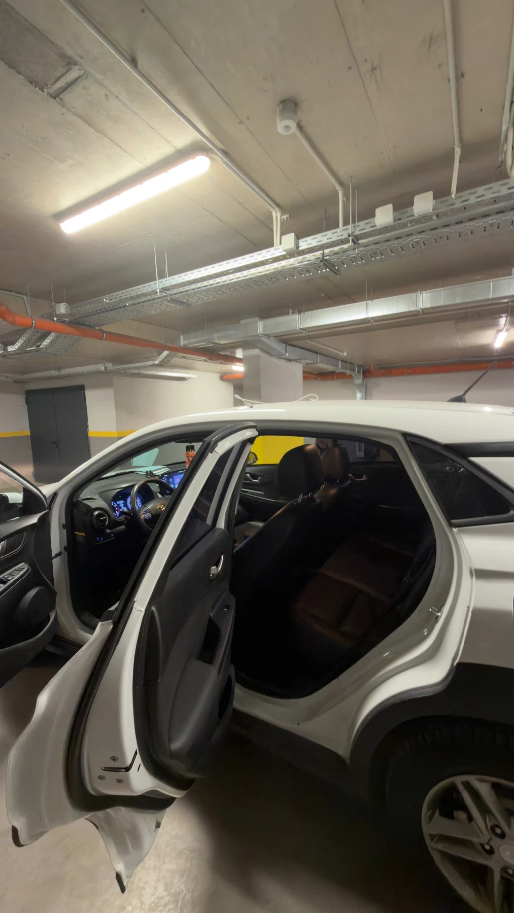 Hyundai Kona, снимка 5 - Автомобили и джипове - 55531486