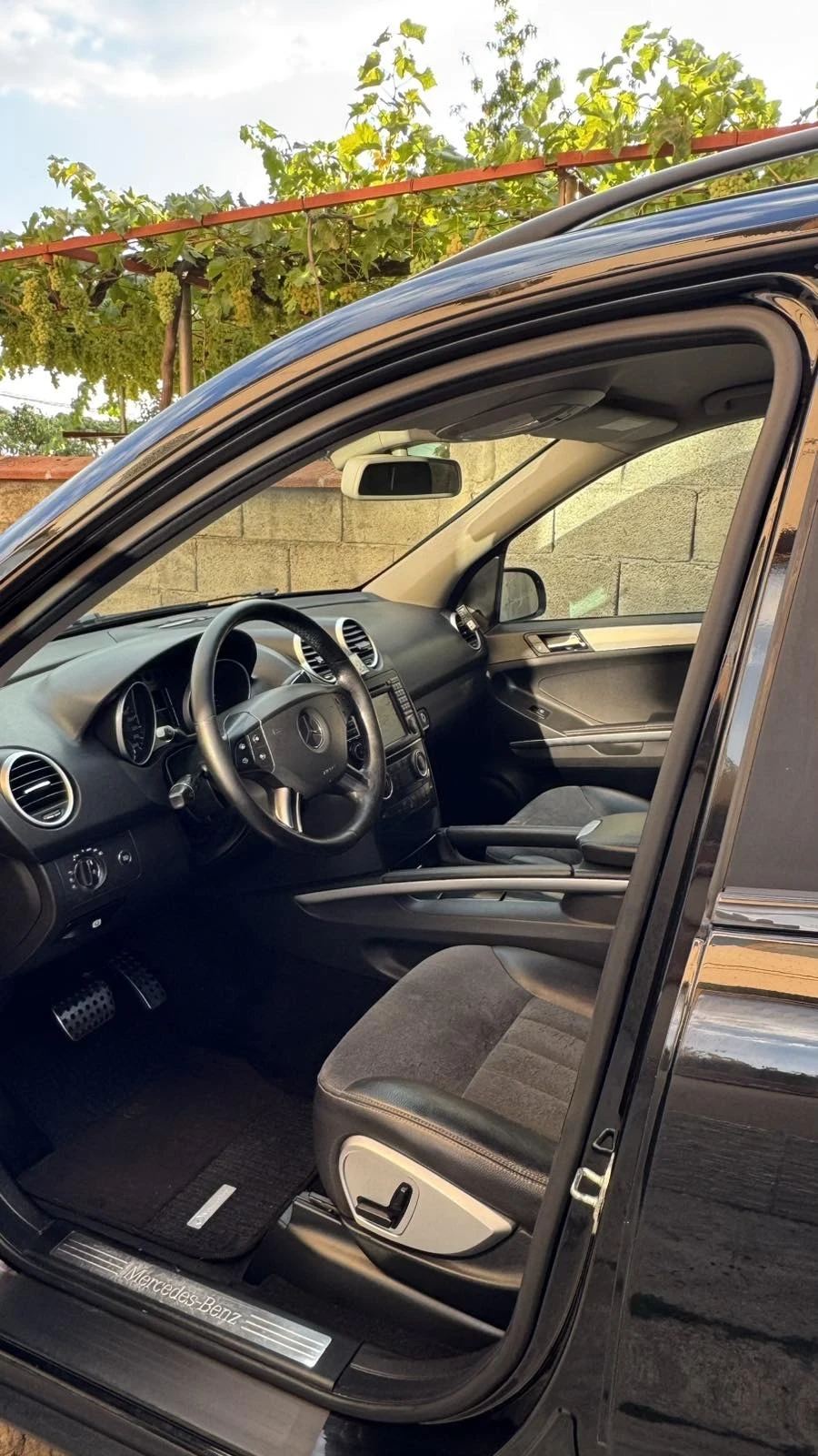 Mercedes-Benz ML 320, снимка 2 - Автомобили и джипове - 55878781