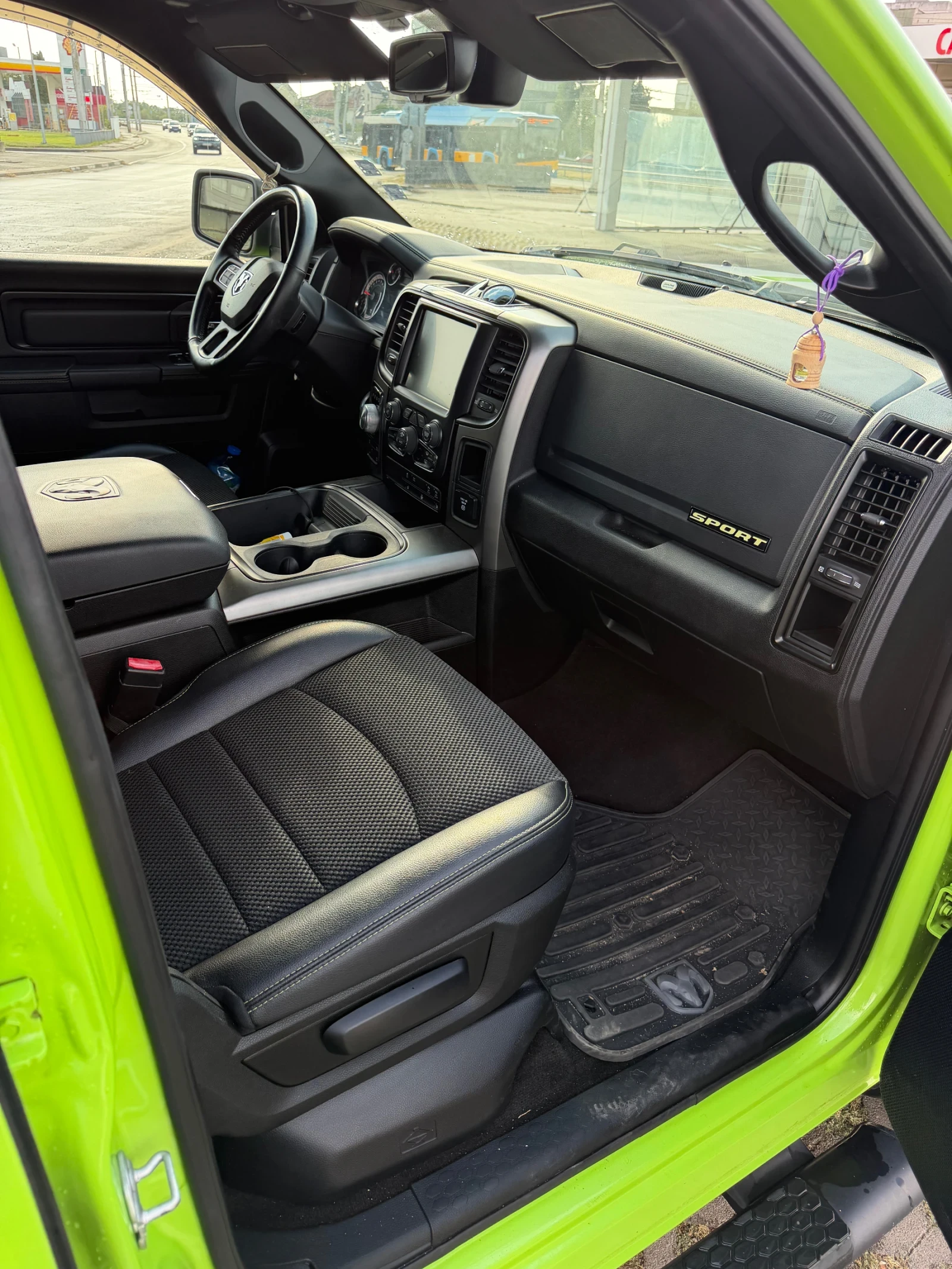 Dodge RAM 1500 Sport, снимка 10 - Автомобили и джипове - 56048040