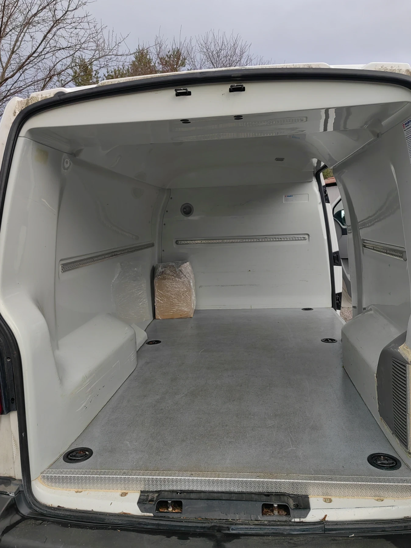 VW Transporter, снимка 4 - Бусове и автобуси - 55920819