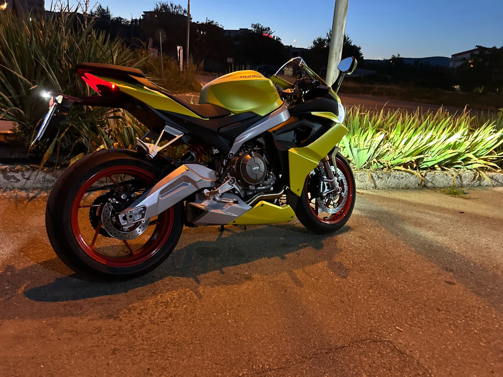 Aprilia Rs RS660 - изображение 2