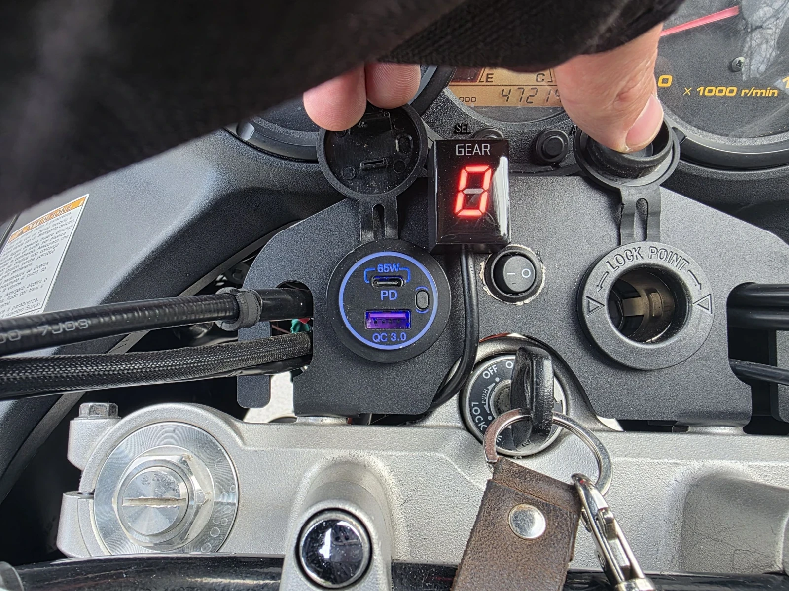 Suzuki V-strom DL650, снимка 9 - Мотоциклети и мототехника - 54327118