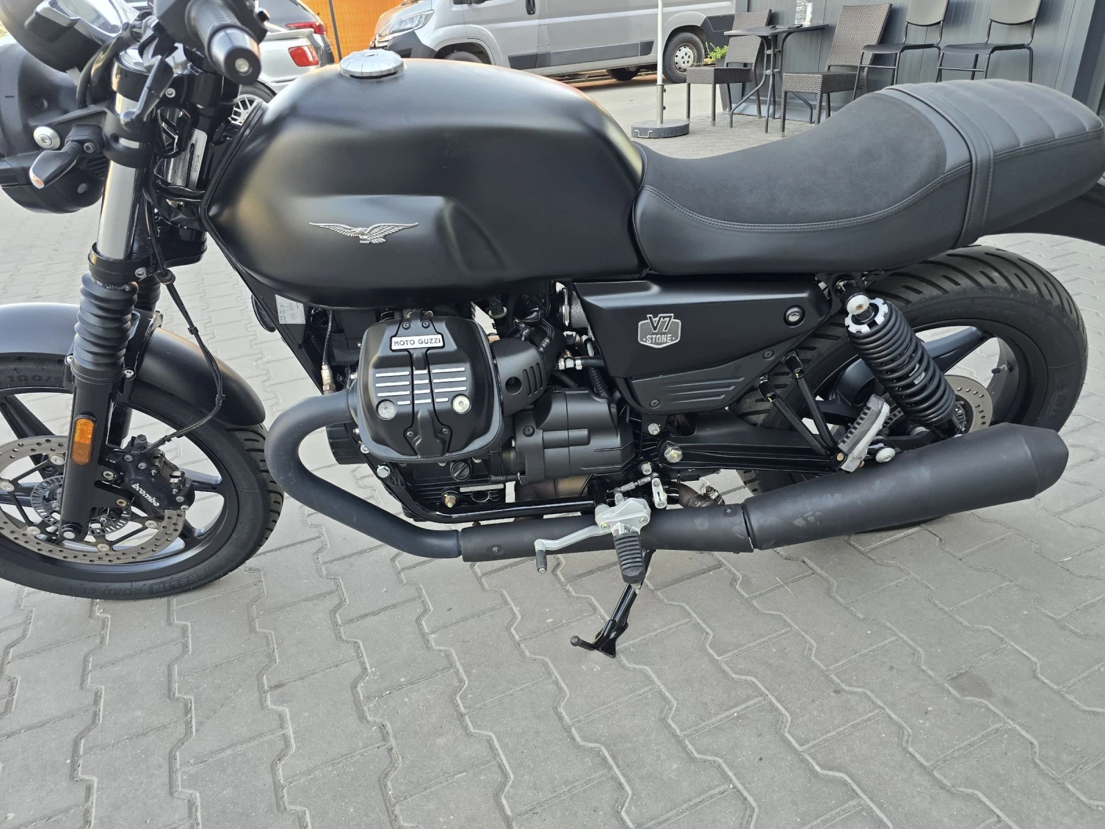 Moto Guzzi V V7 Stoune 2025, снимка 4 - Мотоциклети и мототехника - 55303749