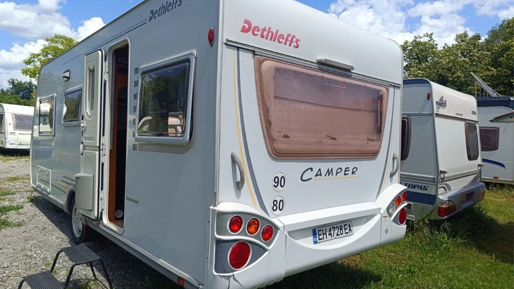 Каравана Dethleffs Camper 530, снимка 2 - Каравани и кемпери - 55008204