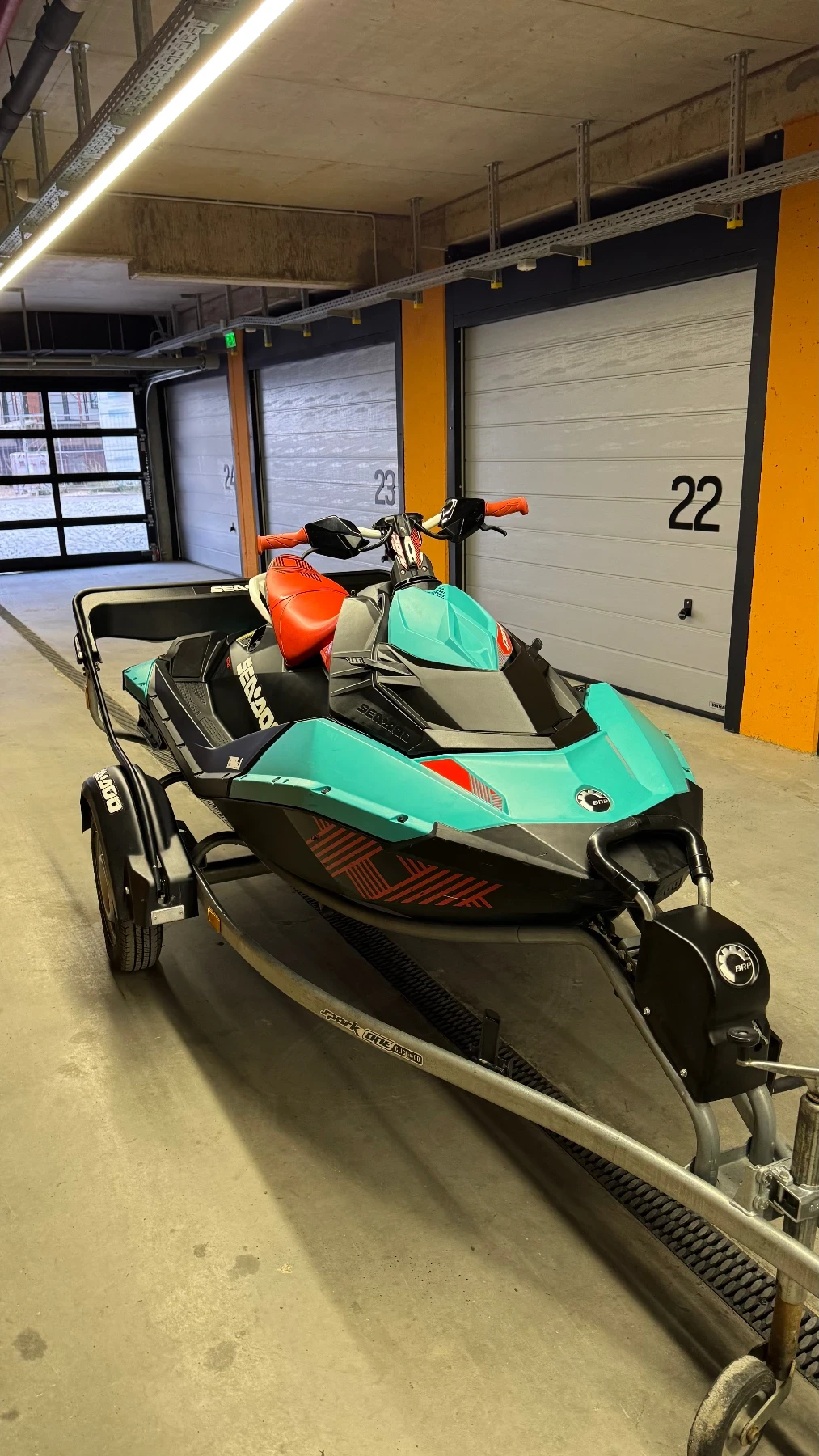 Джет Bombardier Sea Doo Spark Trixx 2 Up 2017