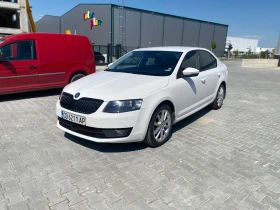 Skoda Octavia 2.0 TDi, с ДДС, снимка 2