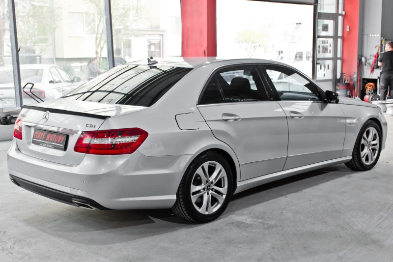 Mercedes-Benz E 250 cdi * Avantgarde* , снимка 5 - Автомобили и джипове - 42107919