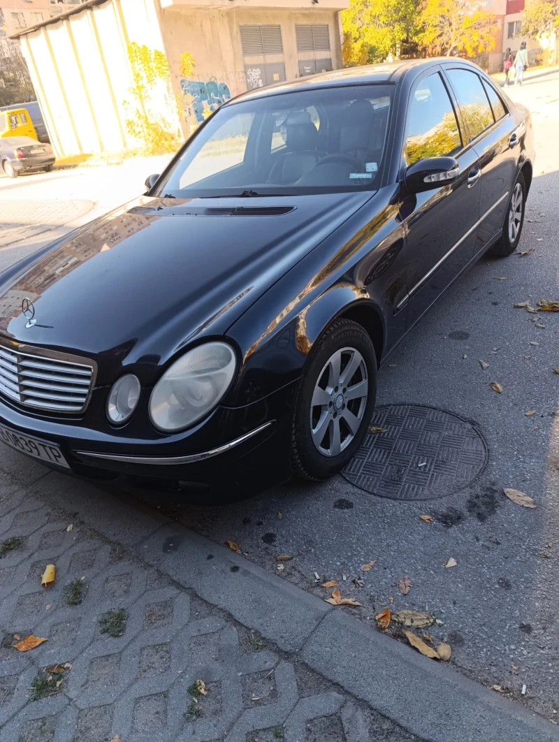 Mercedes-Benz E 240 W211, снимка 3 - Автомобили и джипове - 47930667