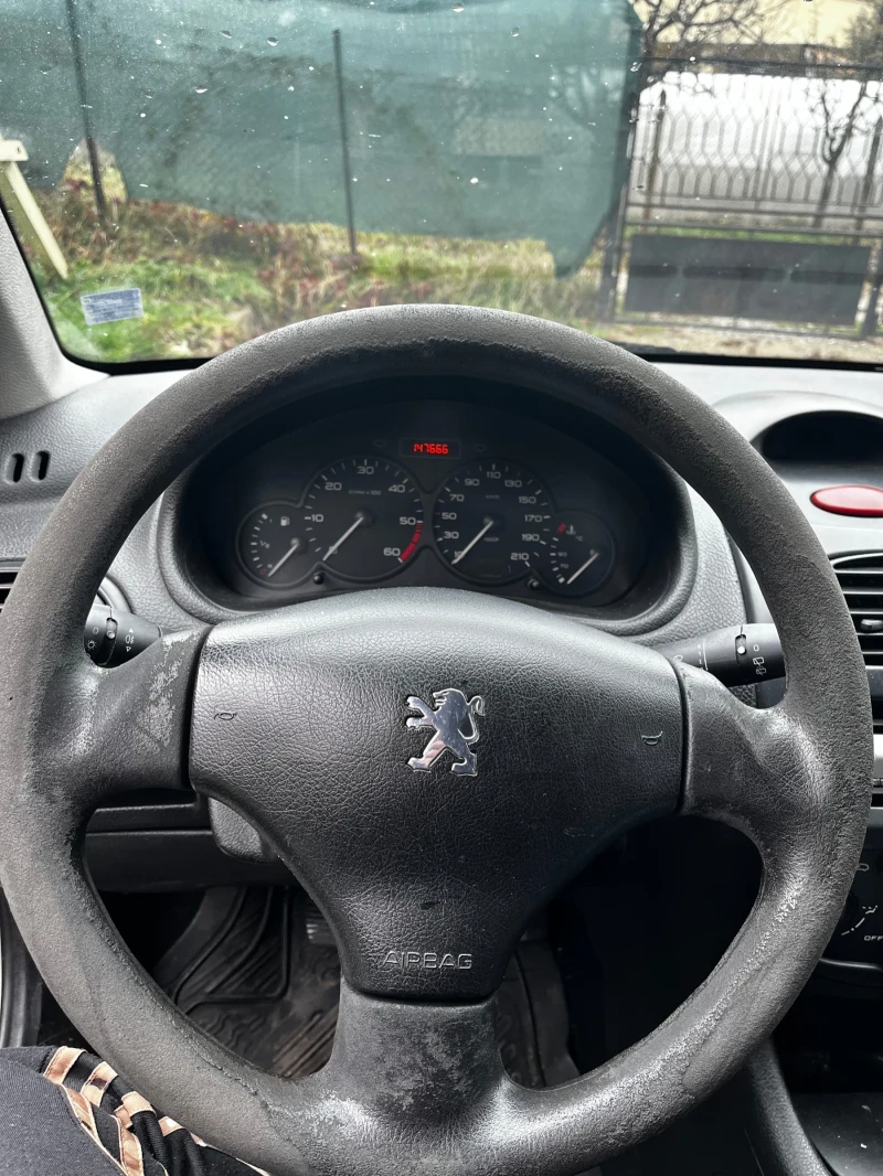 Peugeot 206, снимка 6 - Автомобили и джипове - 47988579