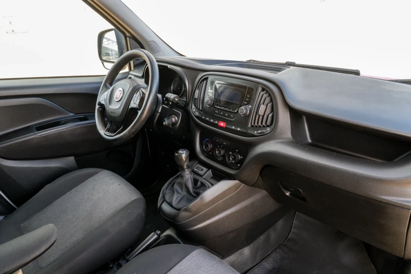 Fiat Doblo 1.6 MultiJet EURO 6, снимка 7 - Автомобили и джипове - 49854020