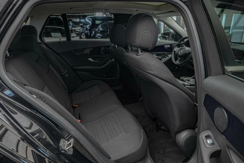 Mercedes-Benz C 220 4MATIC/Панорама/Подгрев/Collision Prevention Assis, снимка 9 - Автомобили и джипове - 51294132