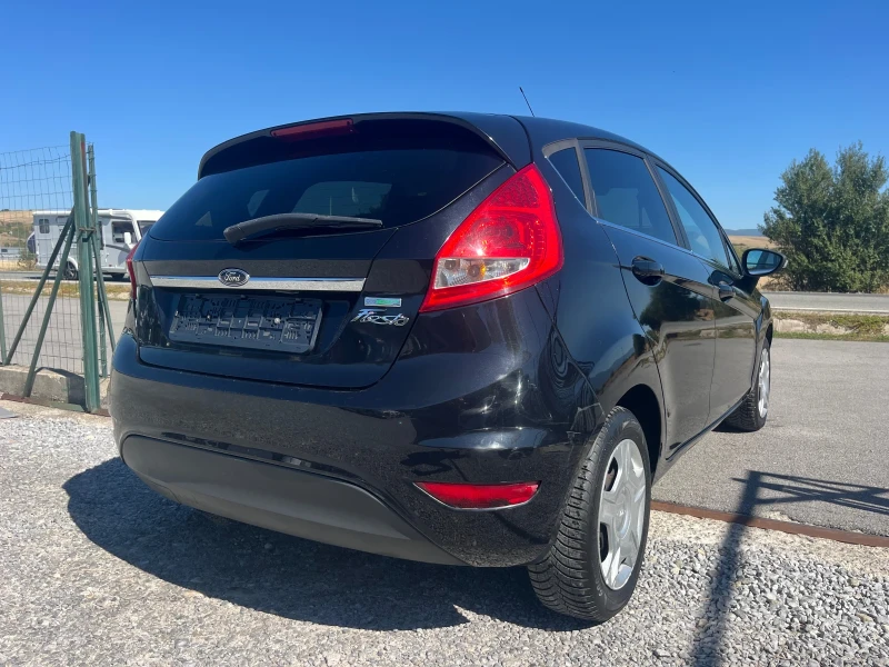 Ford Fiesta Автоматик, снимка 3 - Автомобили и джипове - 51794902