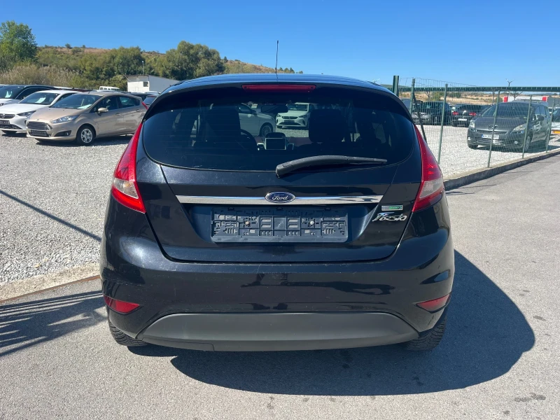 Ford Fiesta Автоматик, снимка 7 - Автомобили и джипове - 51794902