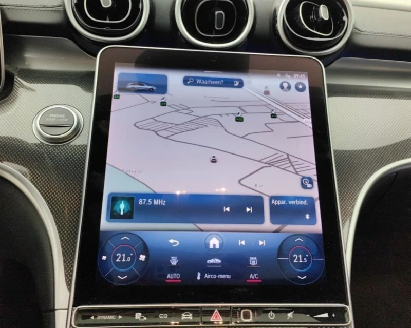 Mercedes-Benz C 300 e AMG.360 KAMERA.LED.ACC.PANORAMA, снимка 7 - Автомобили и джипове - 52955484