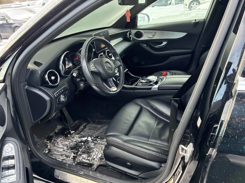 Mercedes-Benz C 300 * CARFAX * БЕЗ ПЪРВОНАЧАЛНА ВНОСКА, снимка 5 - Автомобили и джипове - 52959473
