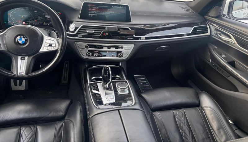 BMW 750 xDrive M-Sport, снимка 6 - Автомобили и джипове - 53009074