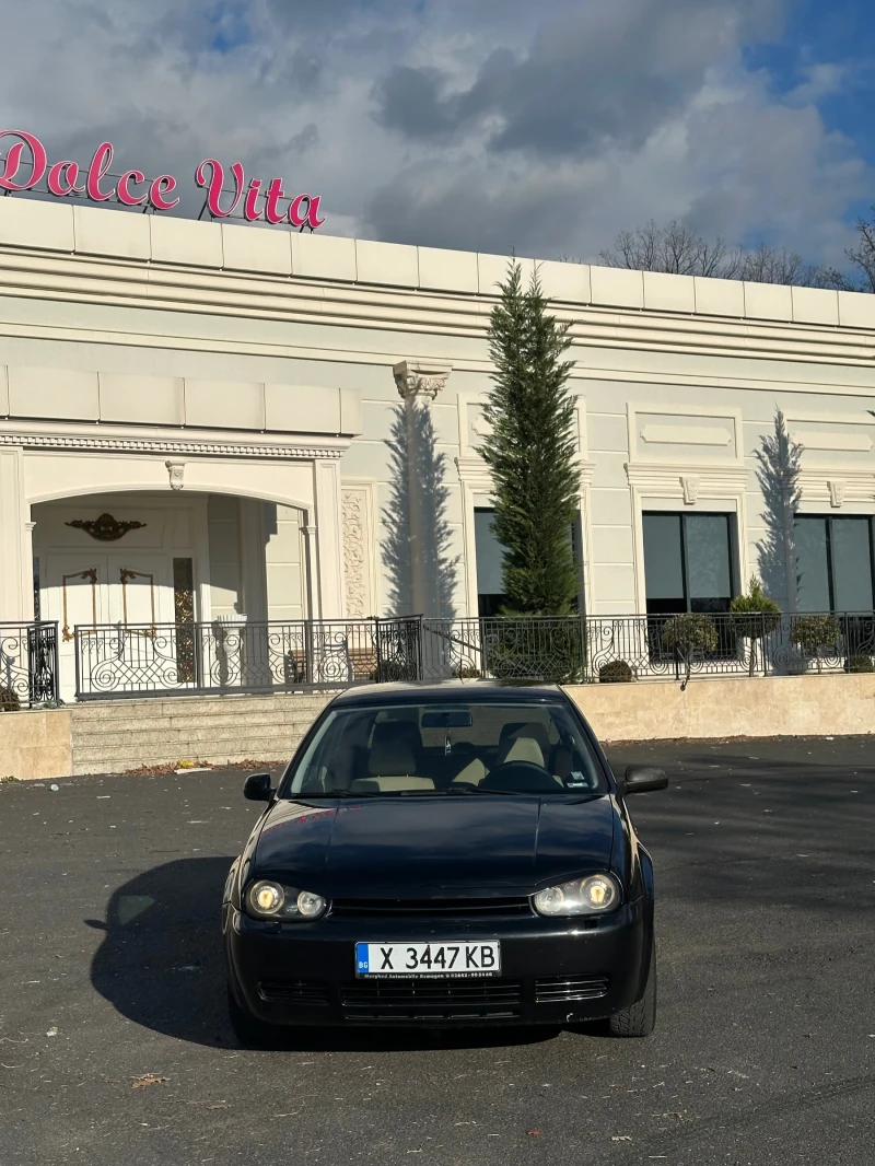 VW Golf, снимка 2 - Автомобили и джипове - 53032530