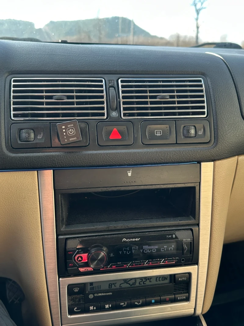 VW Golf, снимка 10 - Автомобили и джипове - 53032530