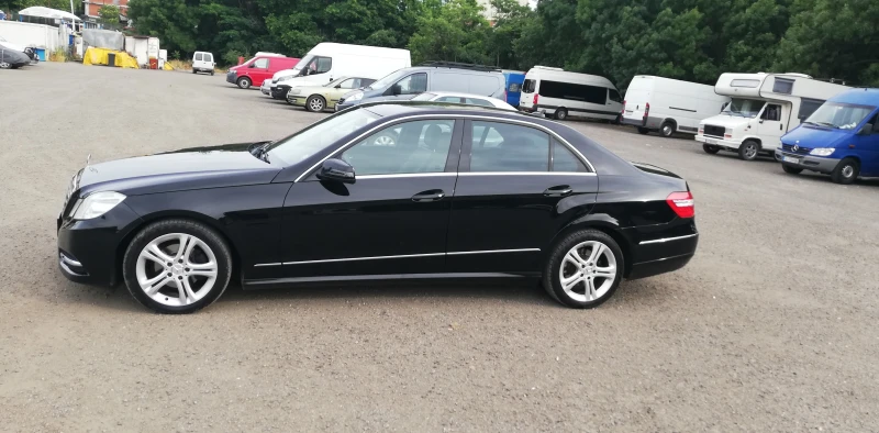 Mercedes-Benz E 220 w212, снимка 3 - Автомобили и джипове - 53421871