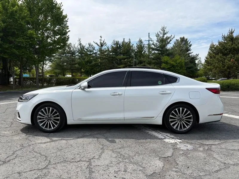 Kia K7 3.0 Lpi Luxury, снимка 3 - Автомобили и джипове - 55898492