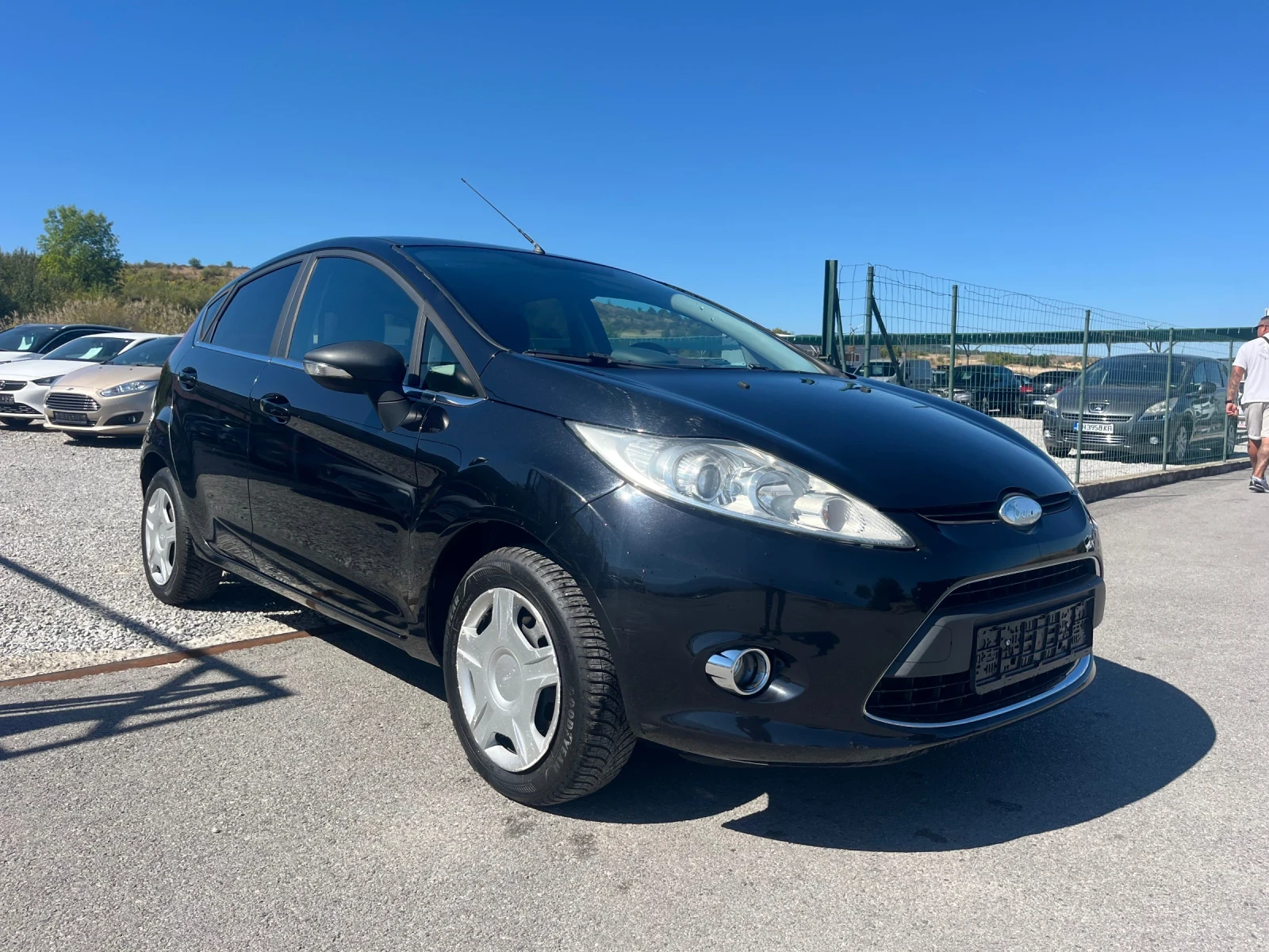 Ford Fiesta Автоматик, снимка 1