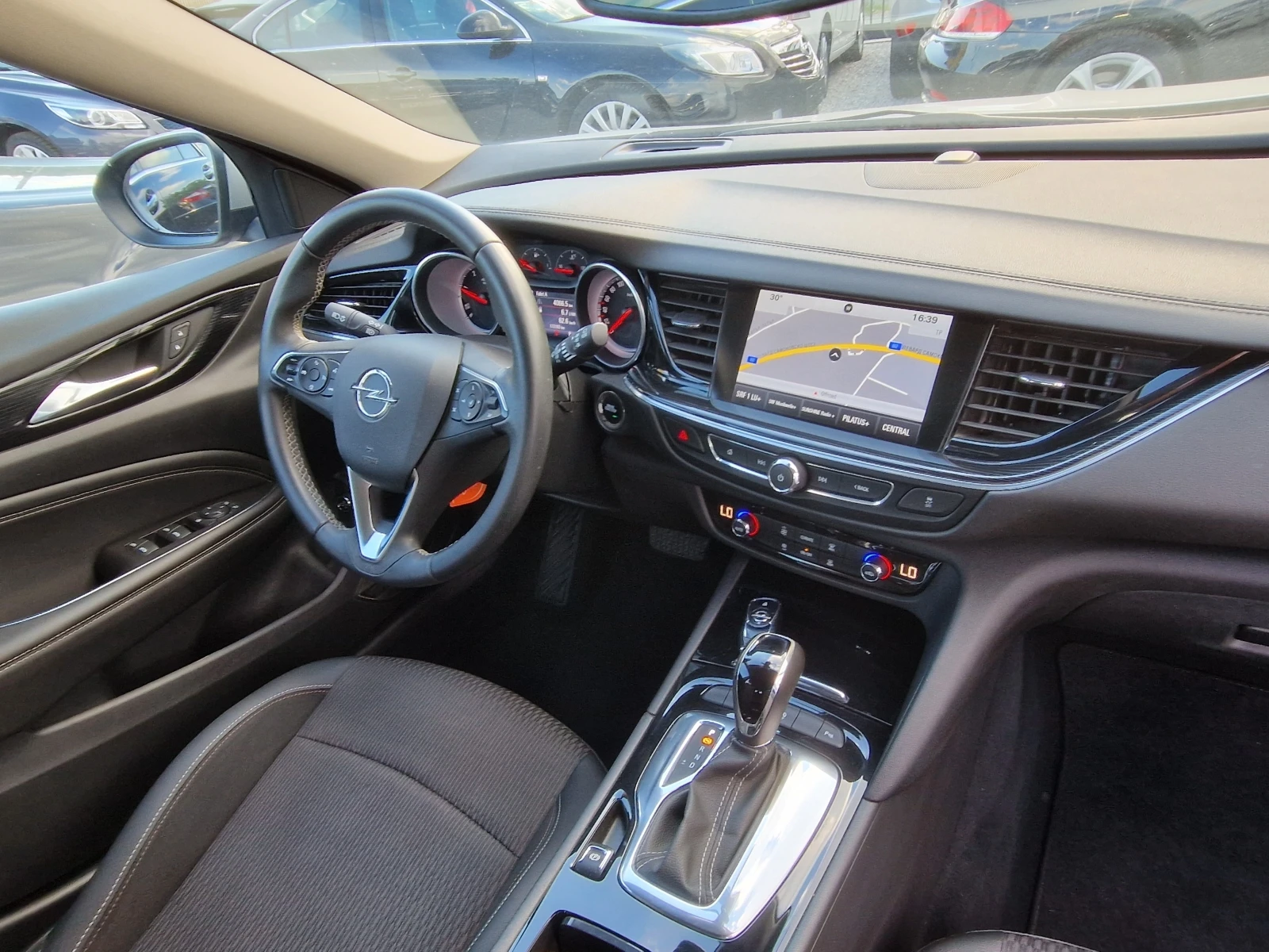 Opel Insignia 2.0CDTI-210кс.4X4 | Mobile.bg — изображение 13
