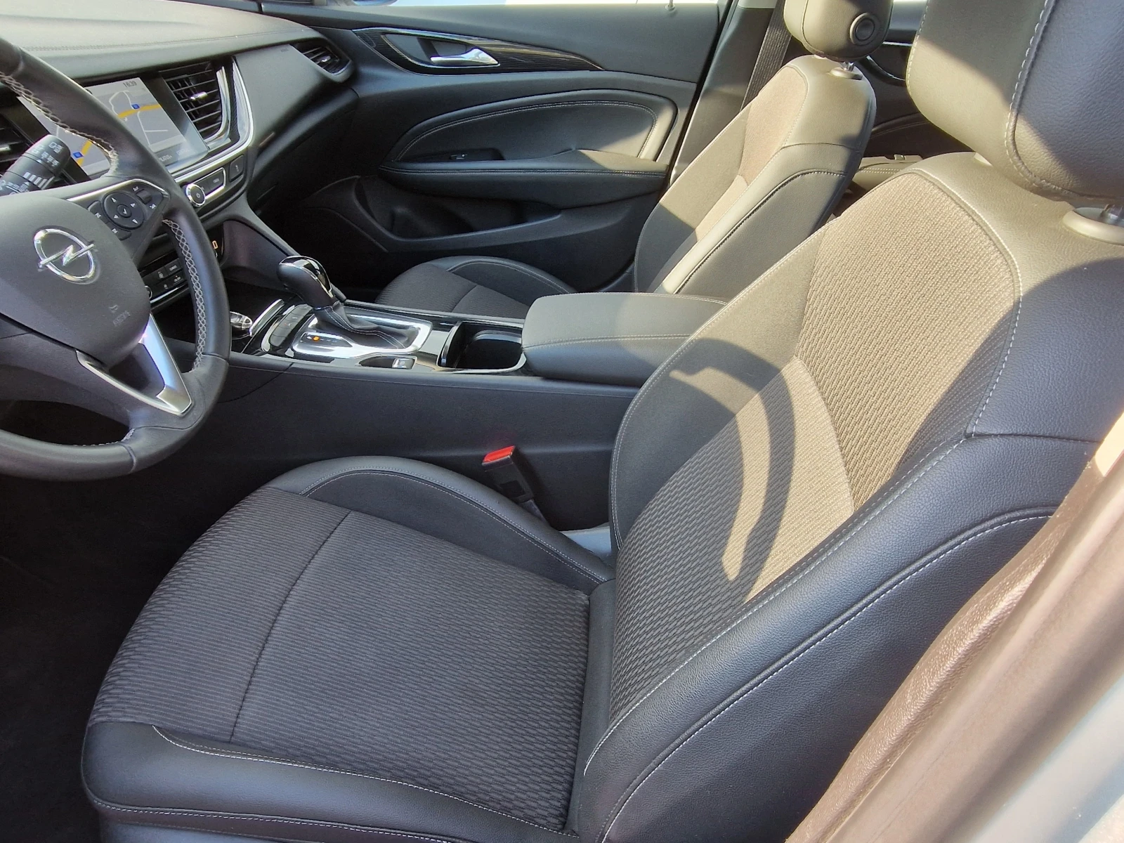 Opel Insignia 2.0CDTI-210кс.4X4 | Mobile.bg — изображение 14