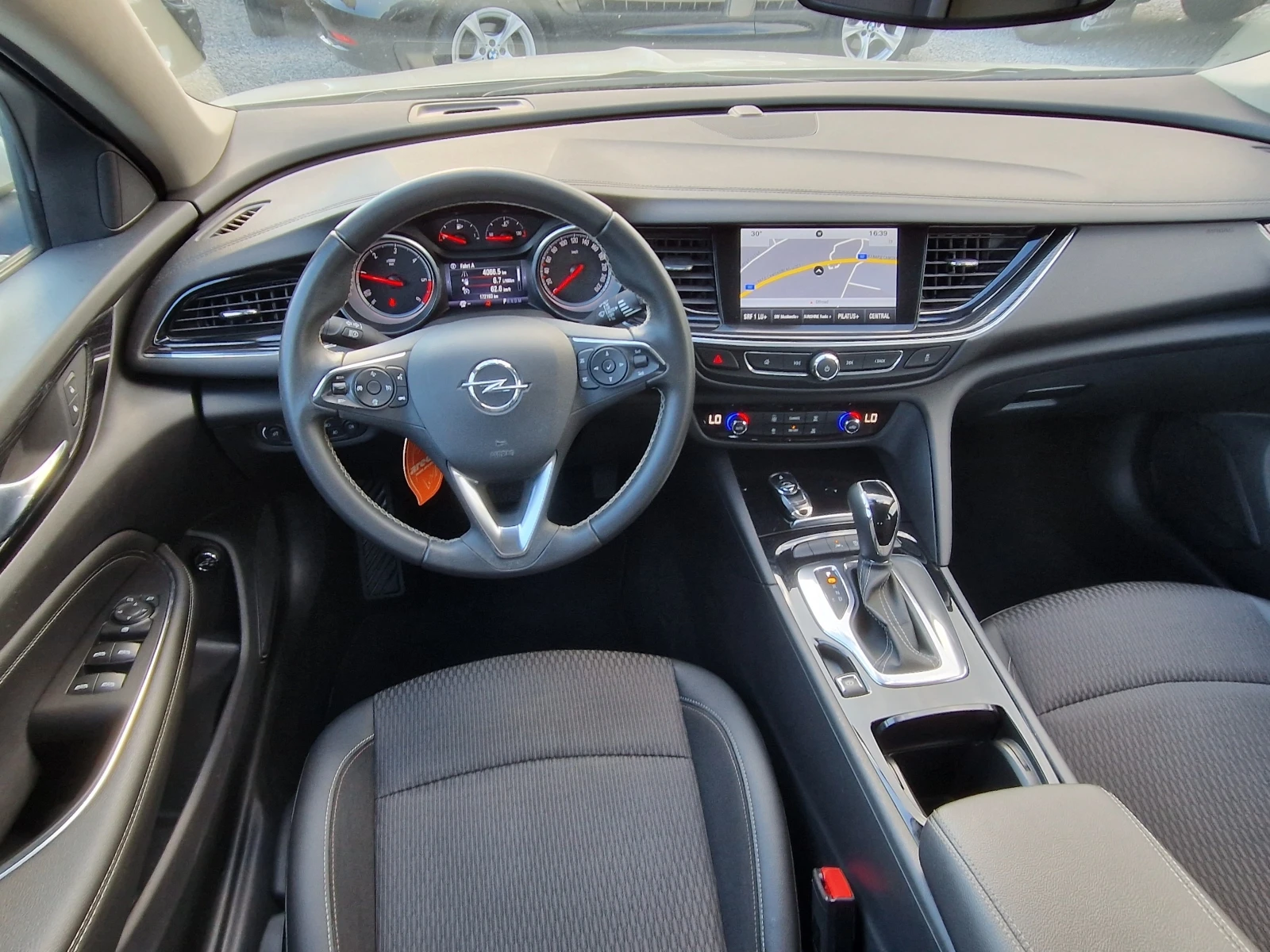 Opel Insignia 2.0CDTI-210кс.4X4 | Mobile.bg — изображение 12