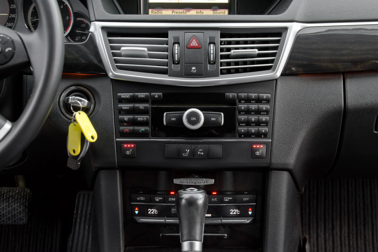Mercedes-Benz E 250 cdi * Avantgarde*  | Mobile.bg — изображение 16
