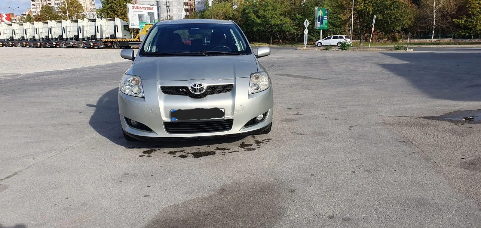 Toyota Auris 1.4 VVT-i 16v - изображение 2