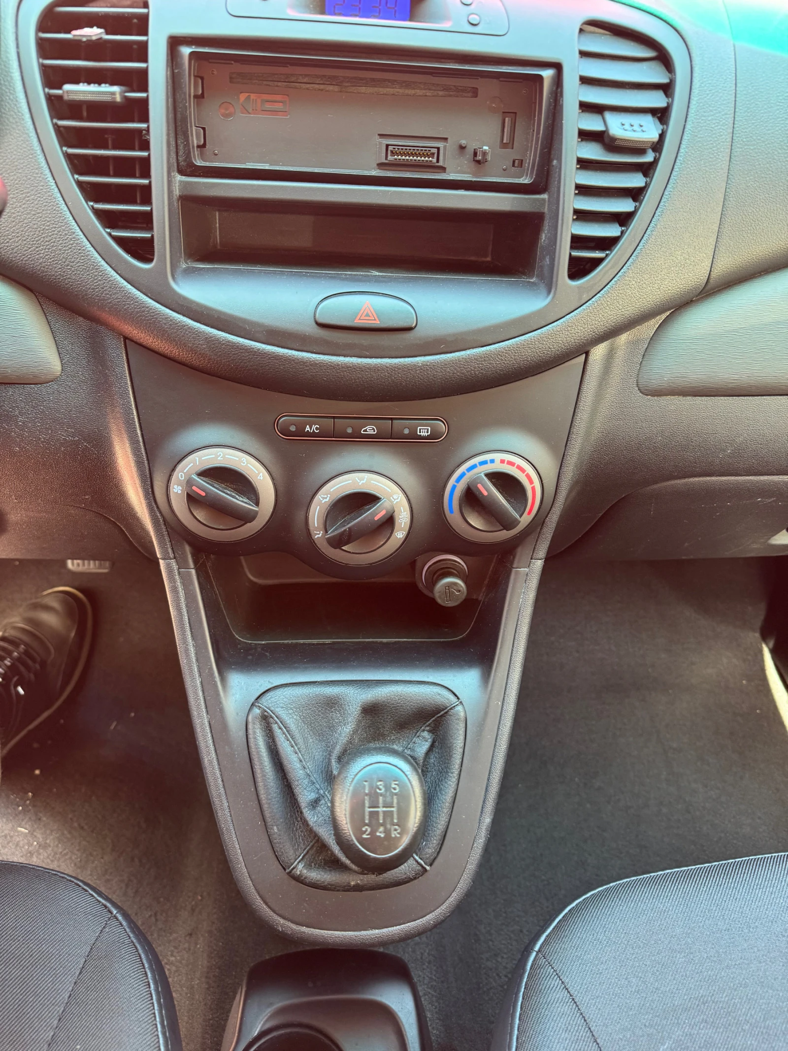 Hyundai I10 Star Edition 1.1 | Mobile.bg — изображение 15