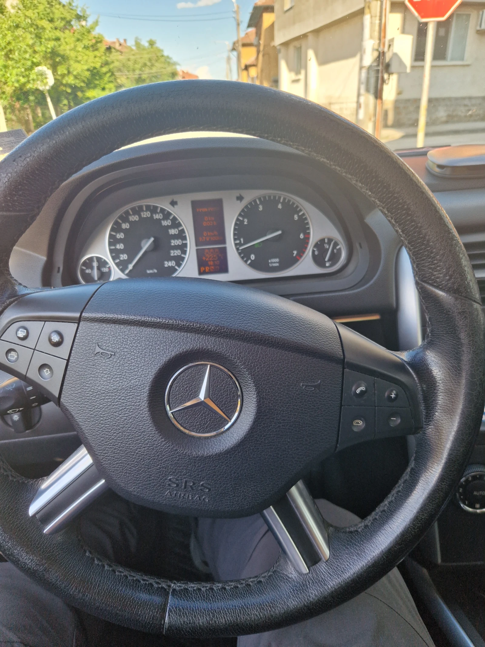 Mercedes-Benz B 200  - изображение 6
