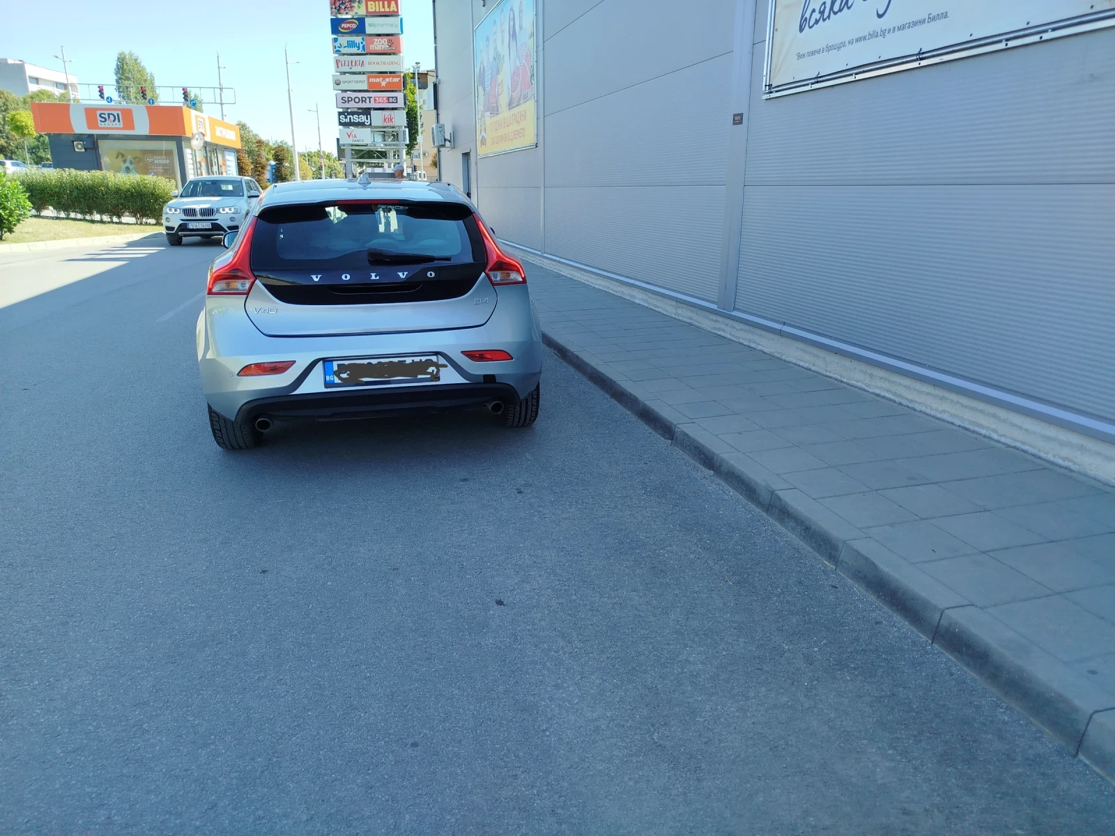 Volvo V40  - изображение 3
