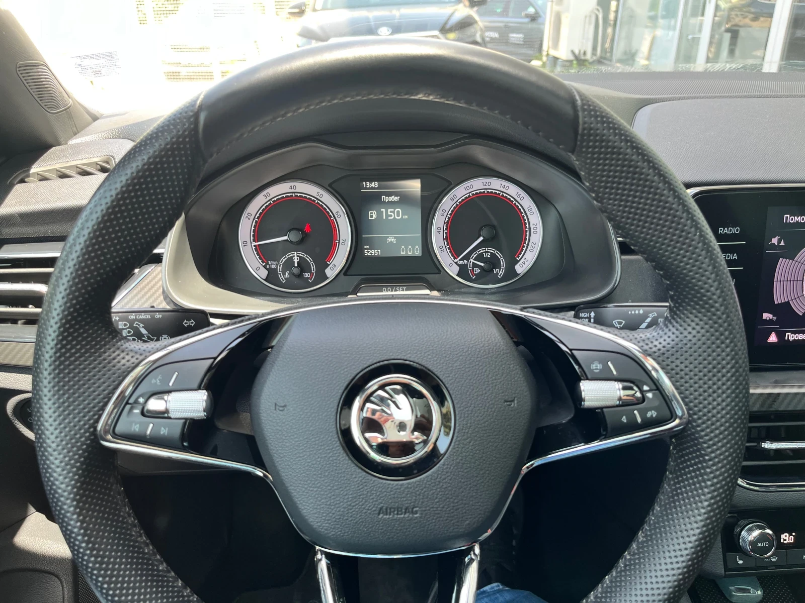 Skoda Scala 1, 5 TSI MONTE CARLO - изображение 9