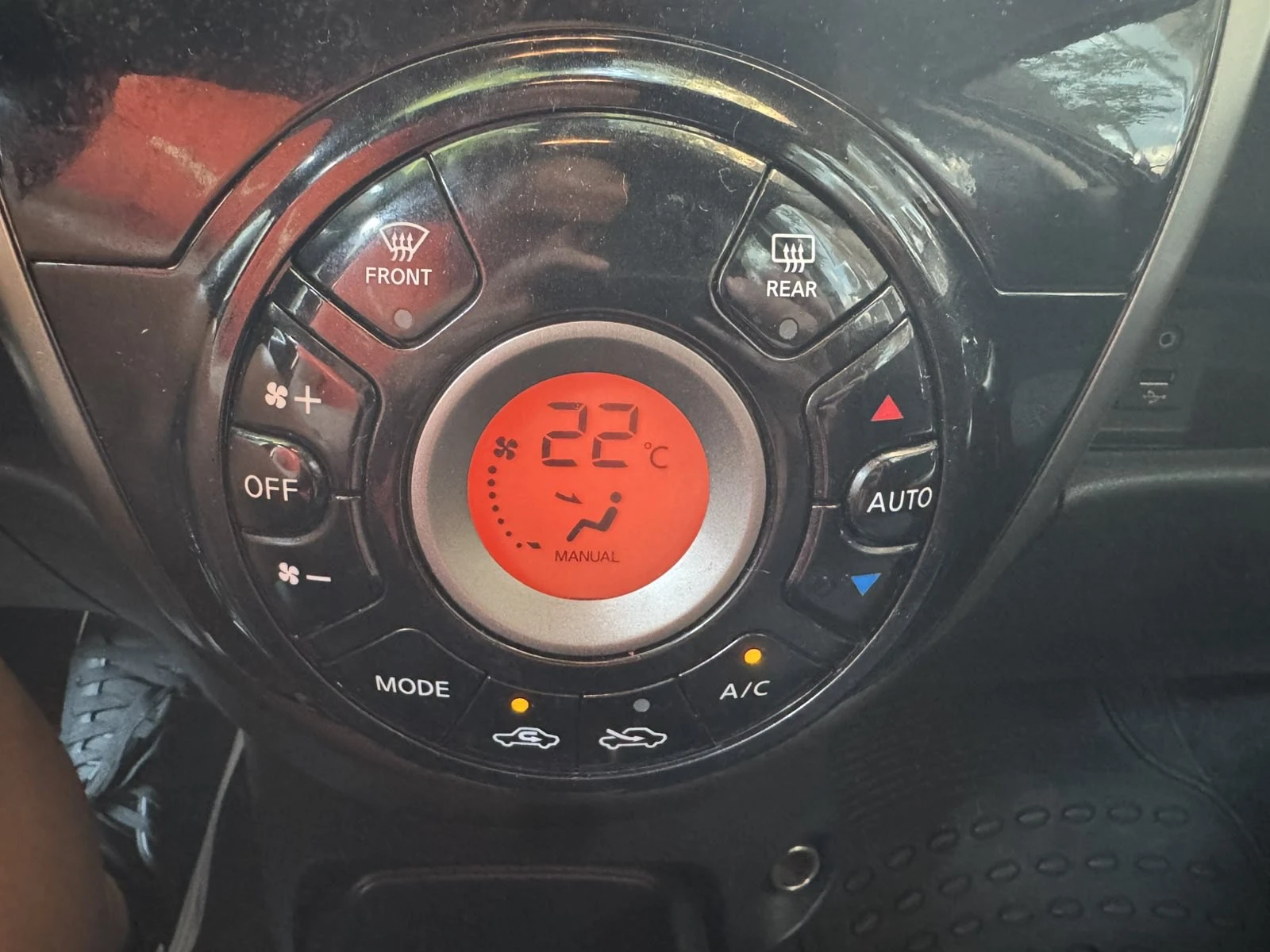 Nissan Micra КЛИМАТРОНИК ОБСЛУЖЕН НОВИ ГУМИ - изображение 6
