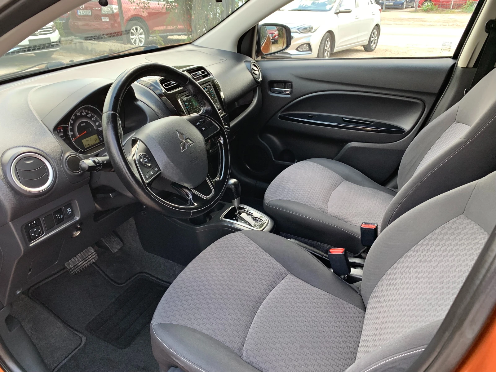 Mitsubishi Space star 1.2i АВТОМАТИК - изображение 7