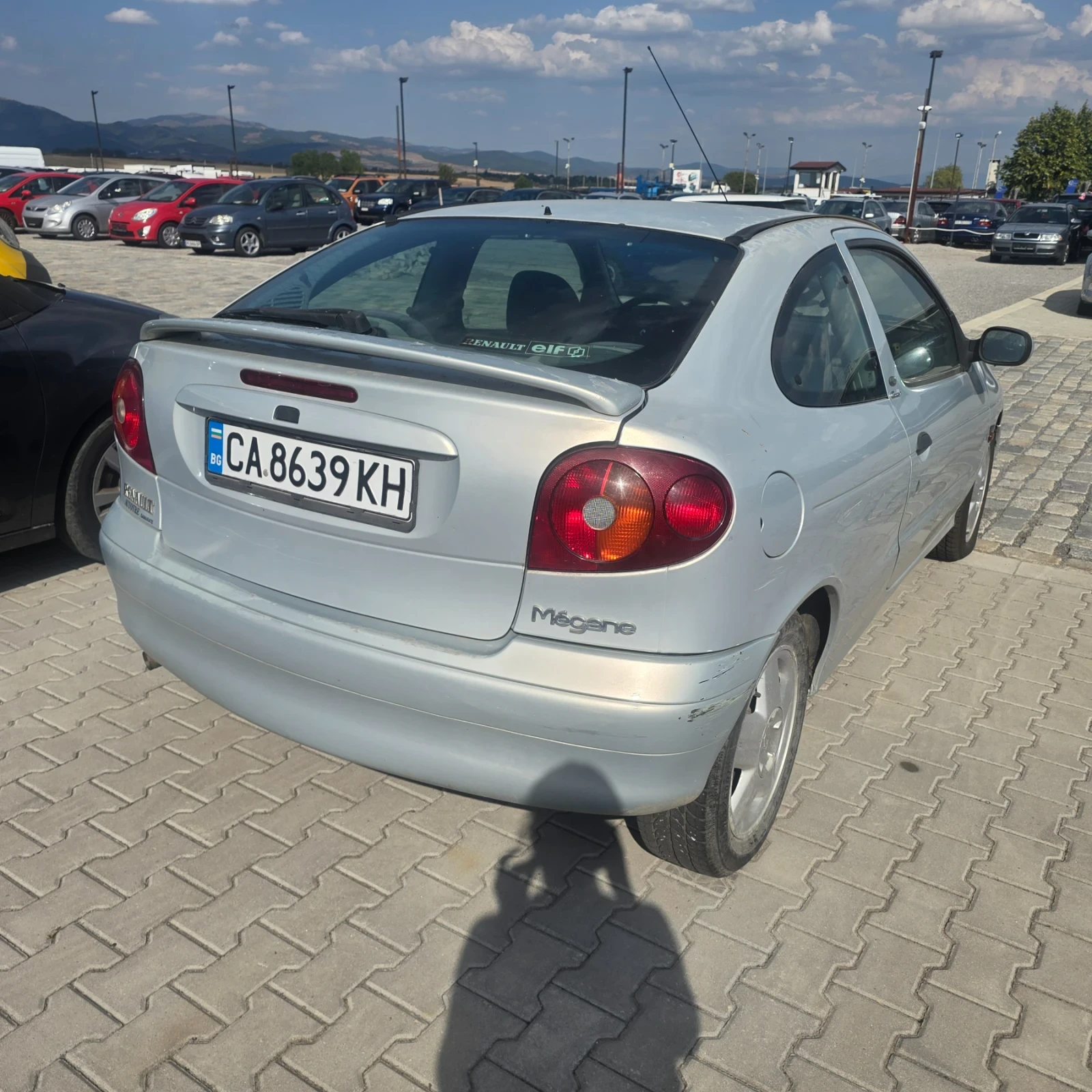 Renault Megane Coach 1.4i 16V 95 кс  - изображение 7