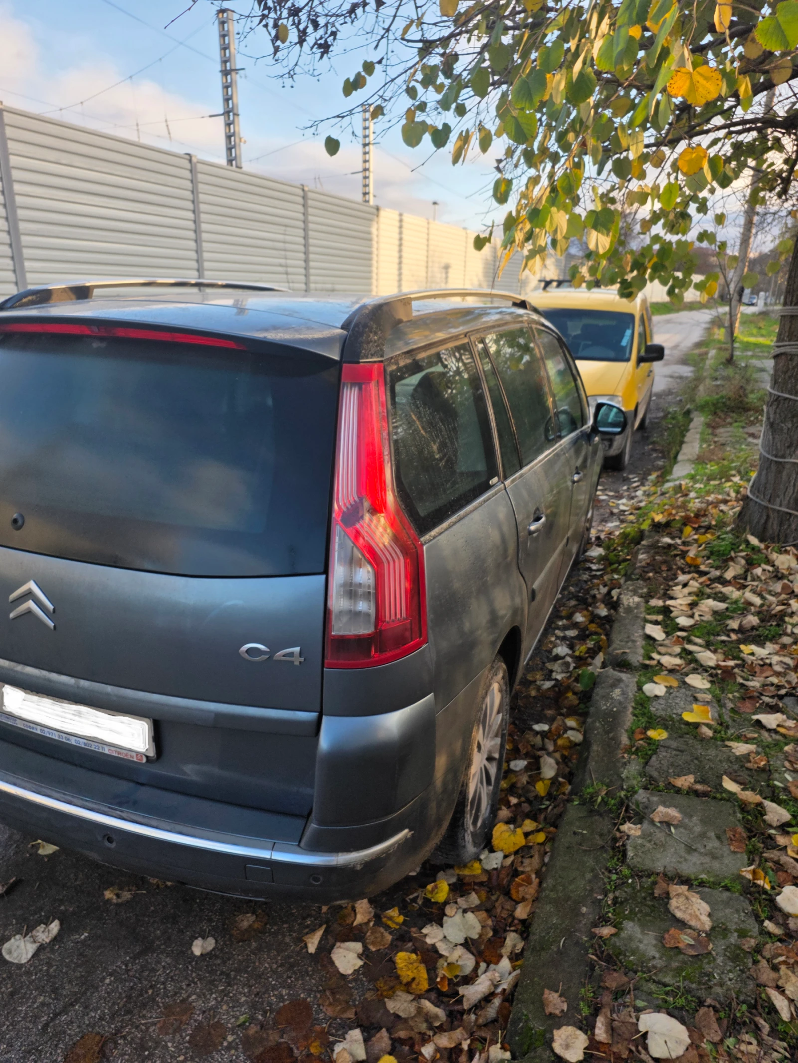 Citroen C4 Picasso Citroen Grand  Picasso Exclusive | Mobile.bg   14