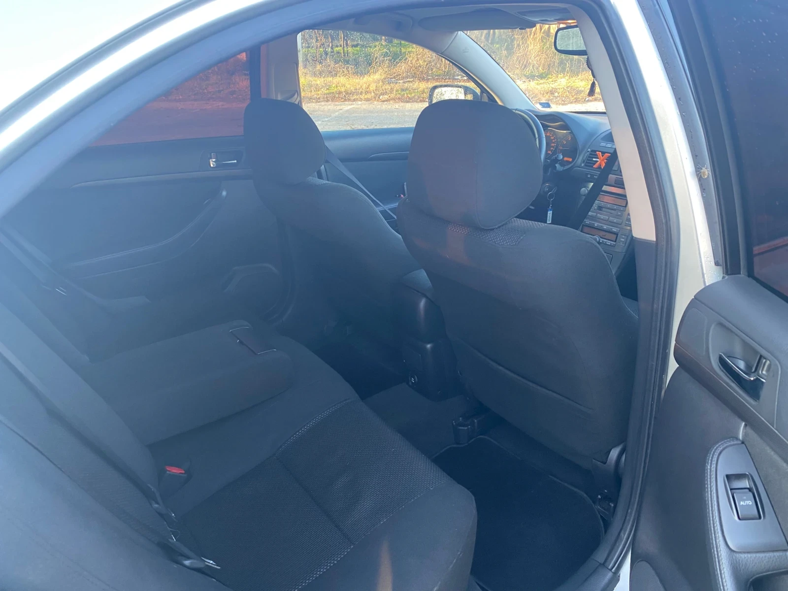 Toyota Avensis | Mobile.bg � ����������� 10