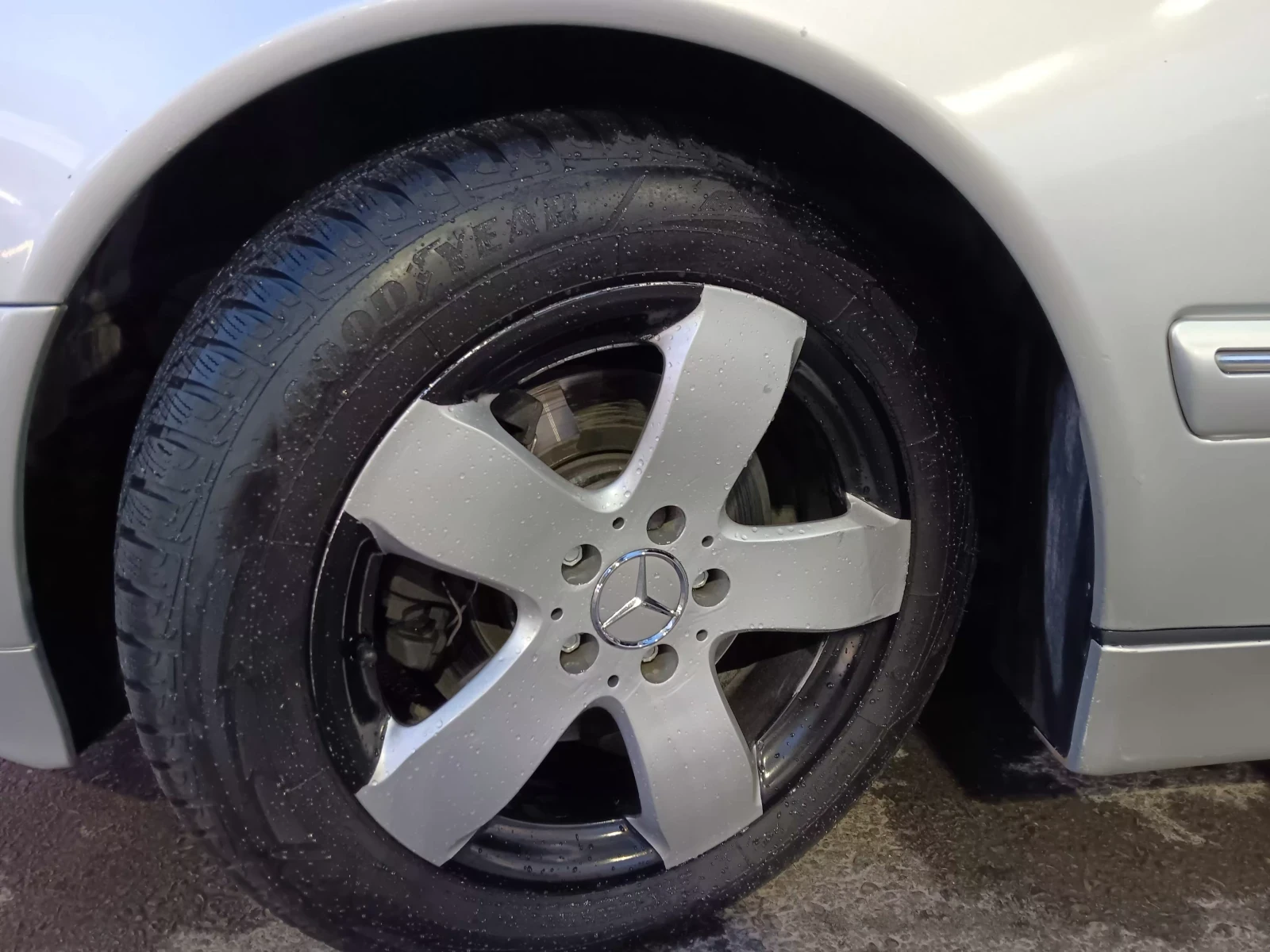 Mercedes-Benz E 320 CDI | Mobile.bg � ����������� 15