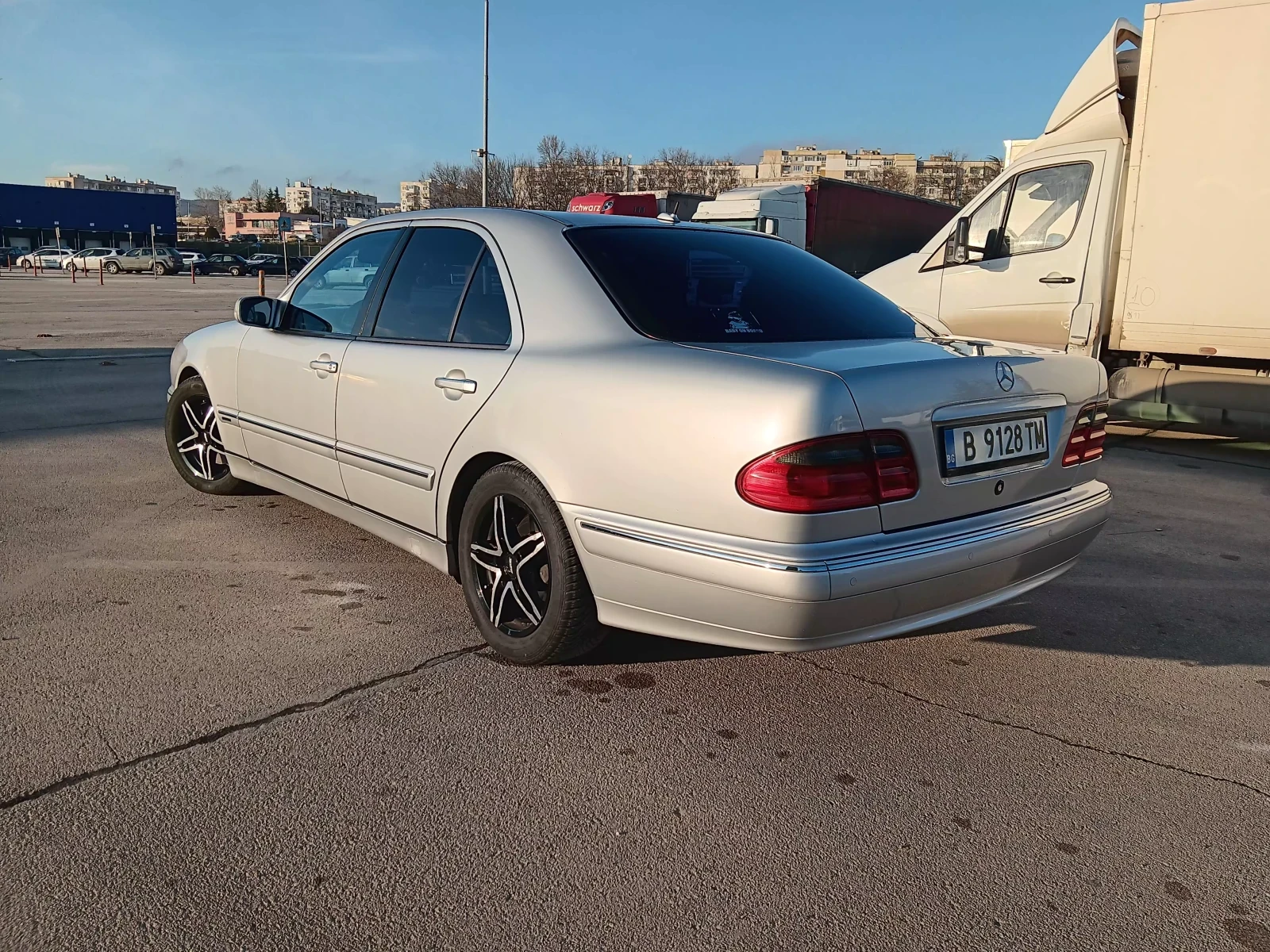 Mercedes-Benz E 320 CDI - изображение 2