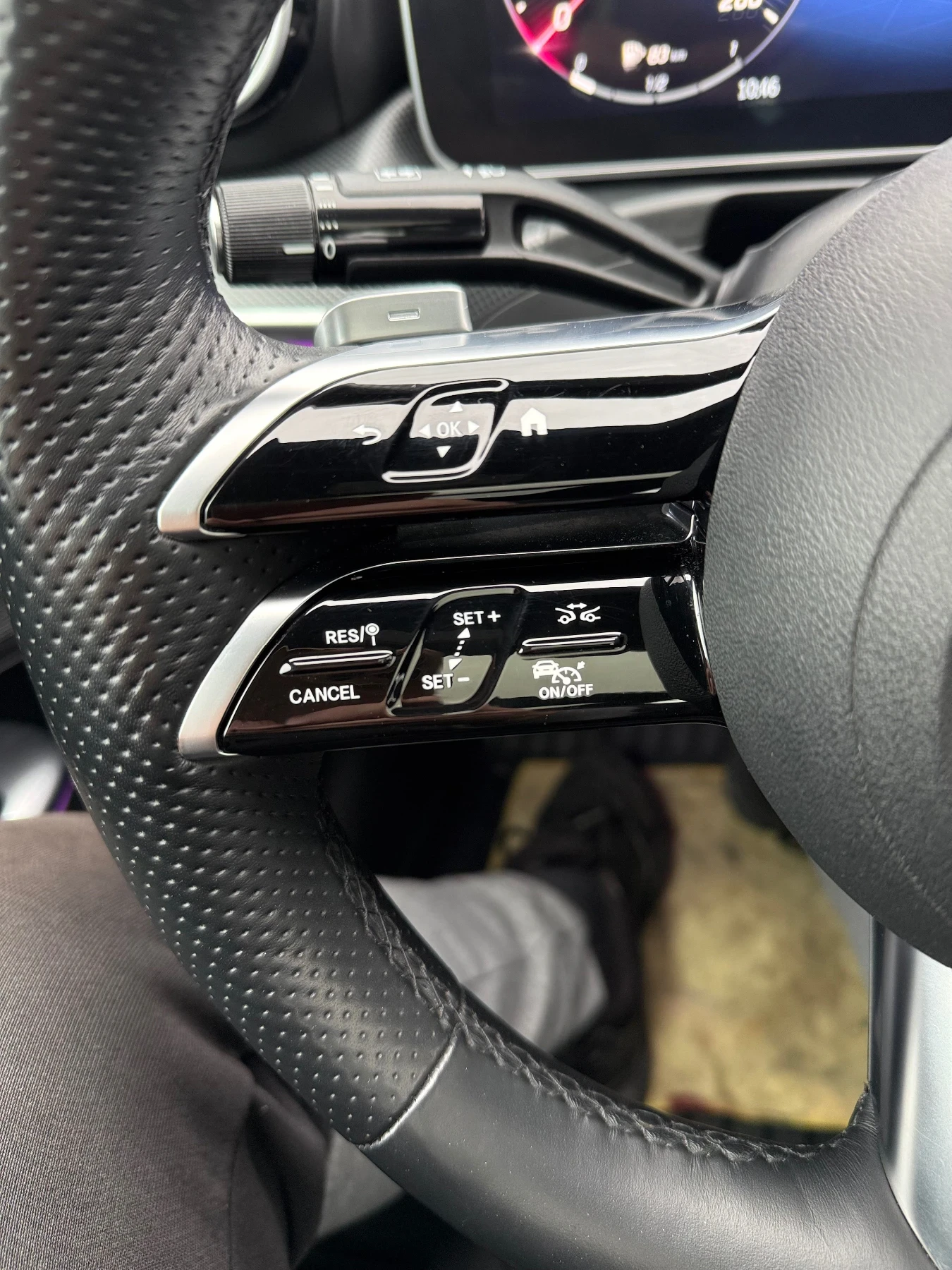 Mercedes-Benz C 300 ����� 4�4 ����� ������ AMG LINE 27000 km 360kam | Mobile.bg � ����������� 17